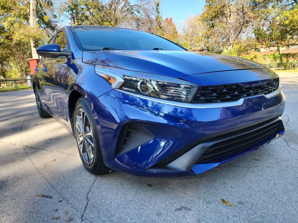 Used 2022 Kia Forte LXS image 1