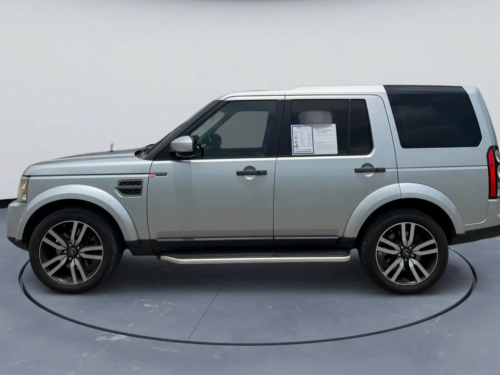 Used 2015 Land Rover LR4 HSE AWD/4WD image 16