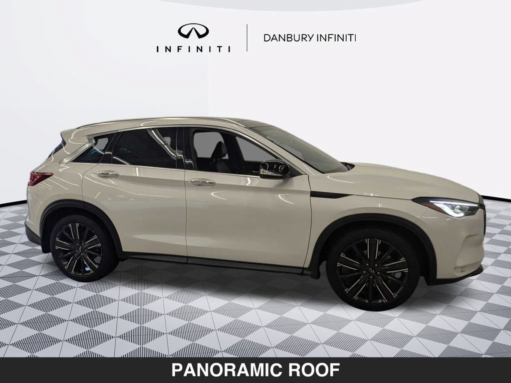 Used 2022 INFINITI QX50 Luxe w/ Appearance Package AWD/4WD image 2