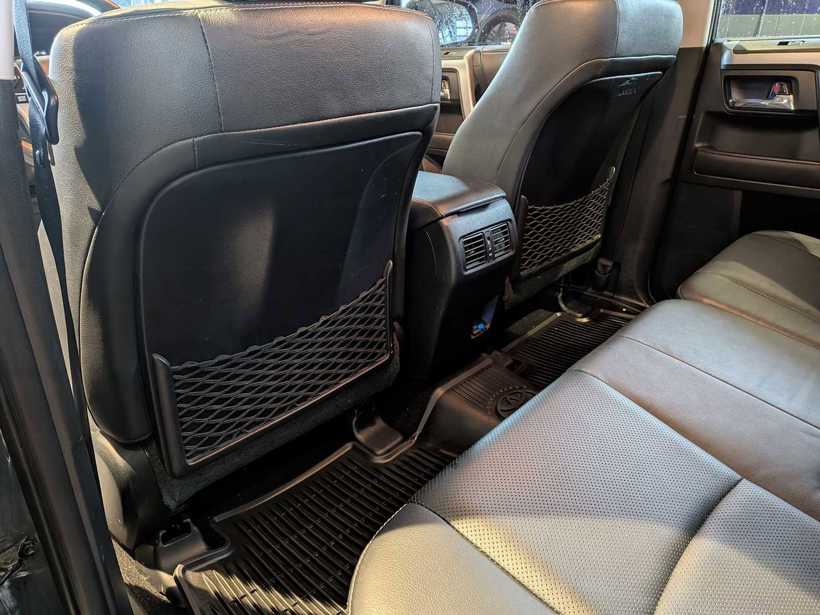 Used 2024 Toyota 4Runner Limited AWD/4WD image 18