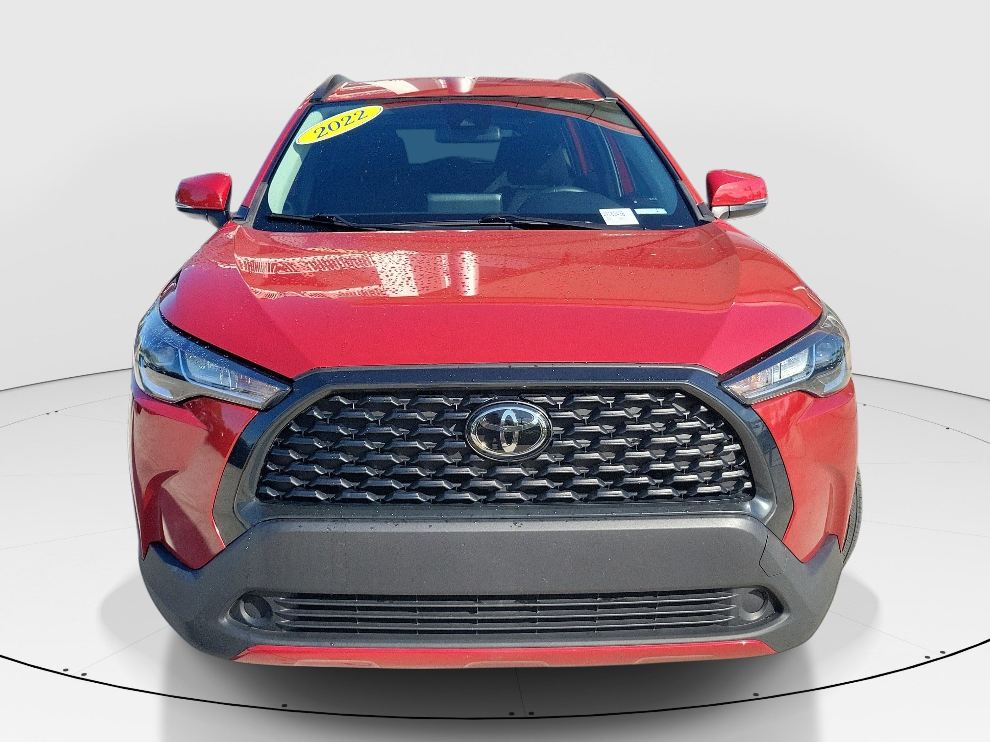 Used 2022 Toyota Corolla Cross LE FWD image 2