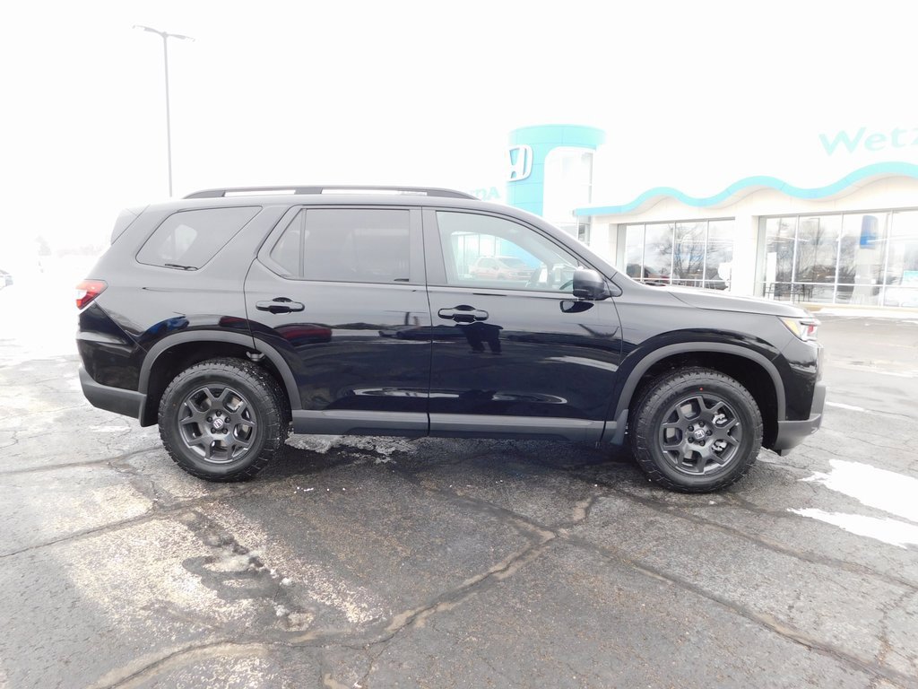 New 2026 Honda Pilot TrailSport image 2