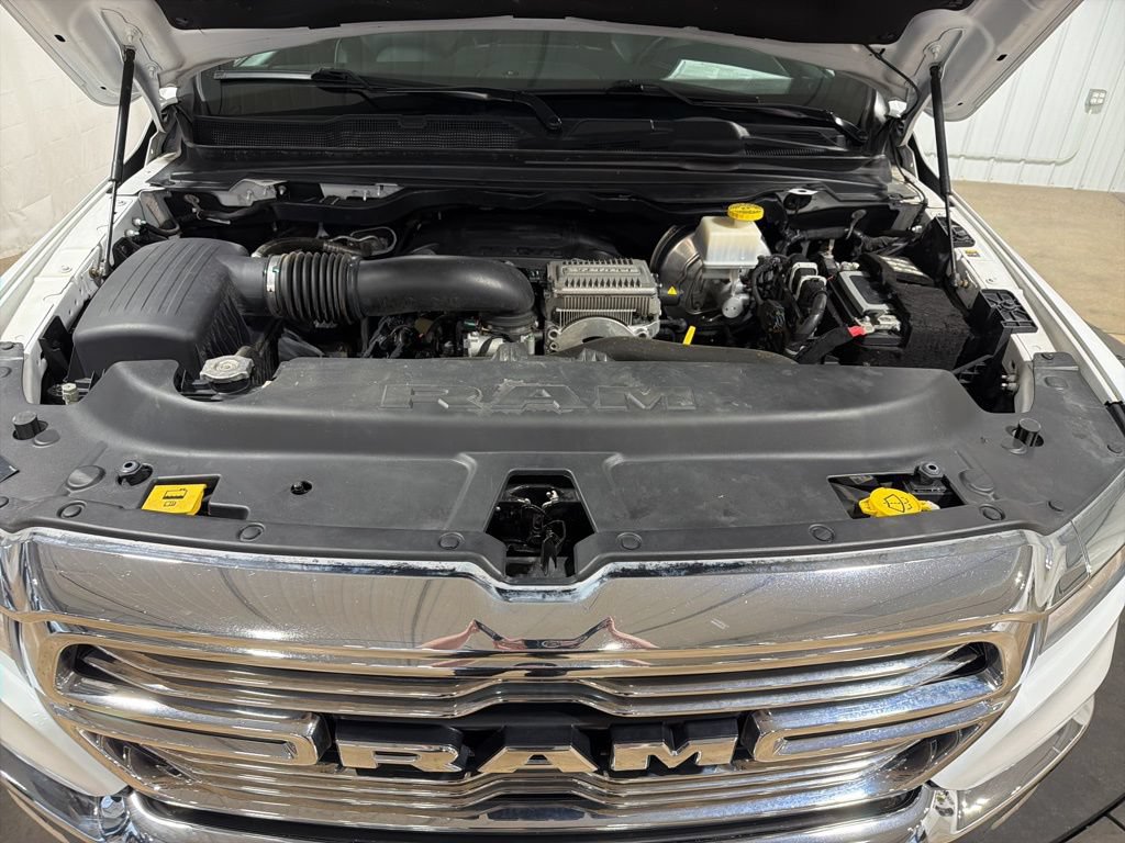 Used 2024 RAM 1500 Laramie AWD/4WD image 44