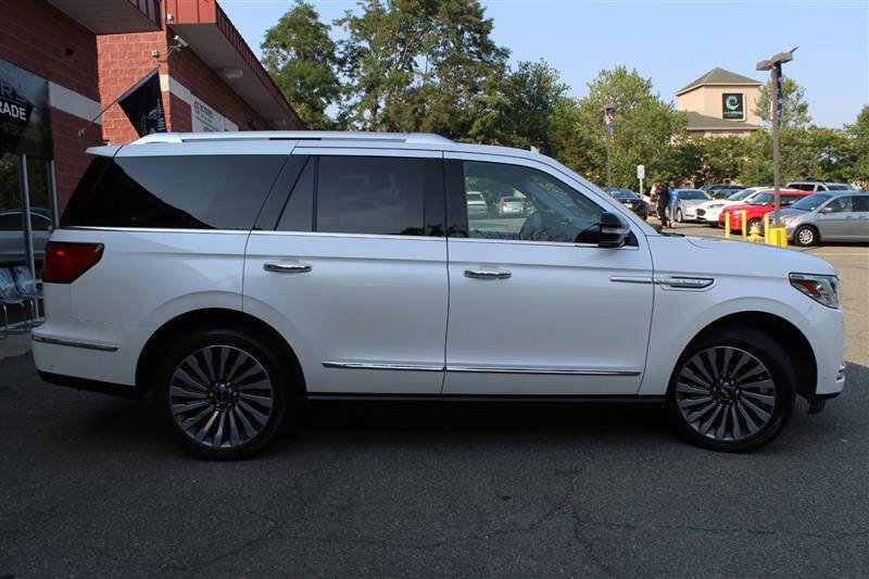 Used 2018 Lincoln Navigator Reserve w/ Technology Package AWD/4WD image 6