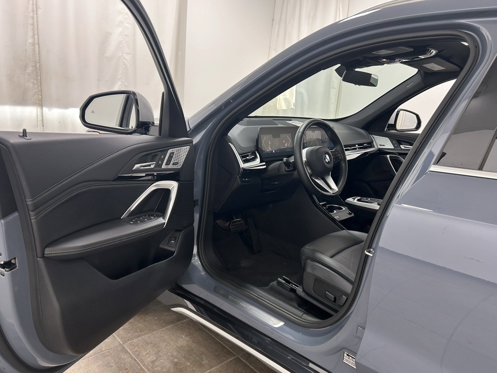 Used 2023 BMW X1 xDrive28i w/ Premium Package image 24