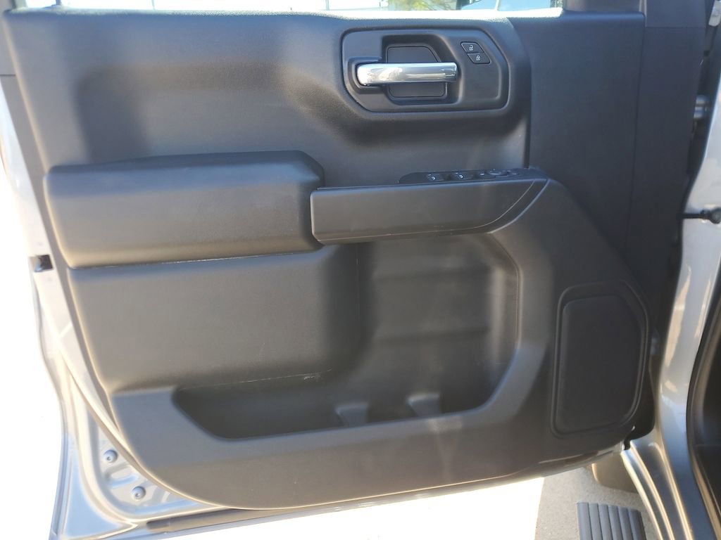 Used 2025 Chevrolet Silverado 1500 Custom image 16