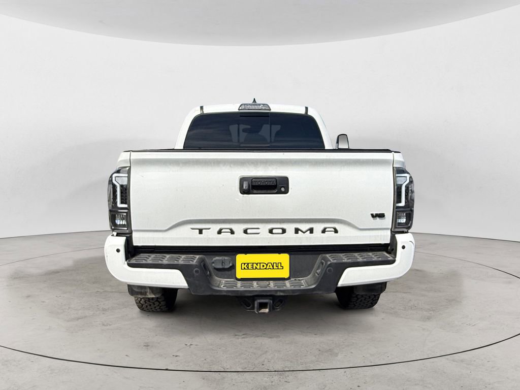 Used 2019 Toyota Tacoma TRD Off-Road w/ Technology Package image 4