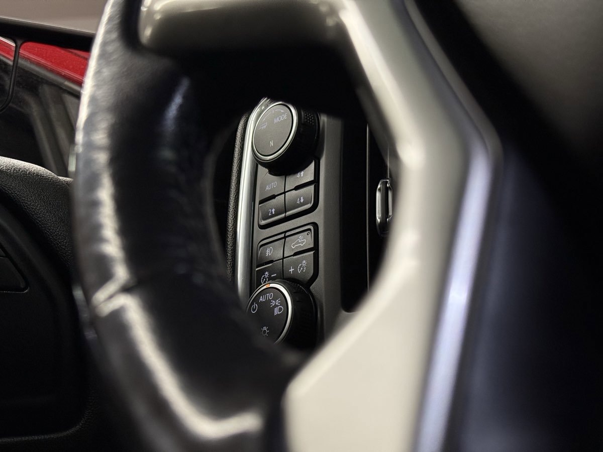 Used 2020 Chevrolet Silverado 1500 LT Trail Boss image 37