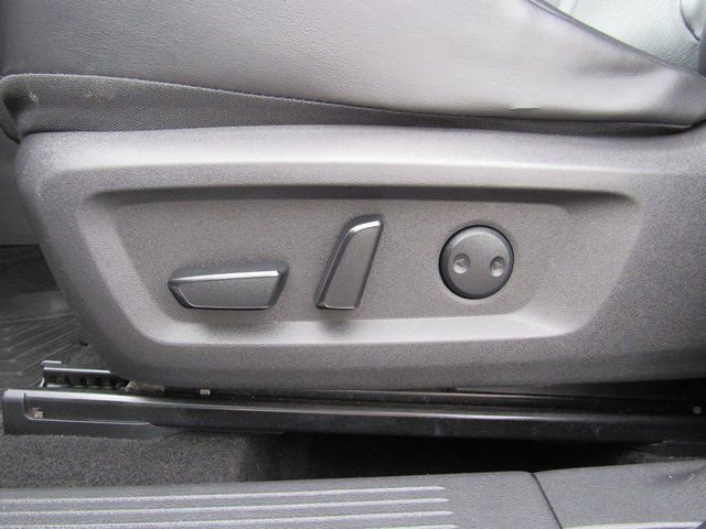 Used 2021 Nissan Rogue SV w/ Premium Package image 12