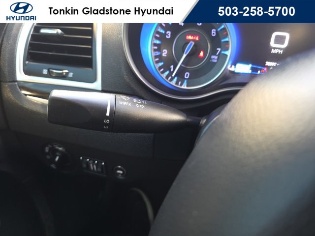 Used 2015 Chrysler 300 Limited w/ Driver Convenience Group image 13