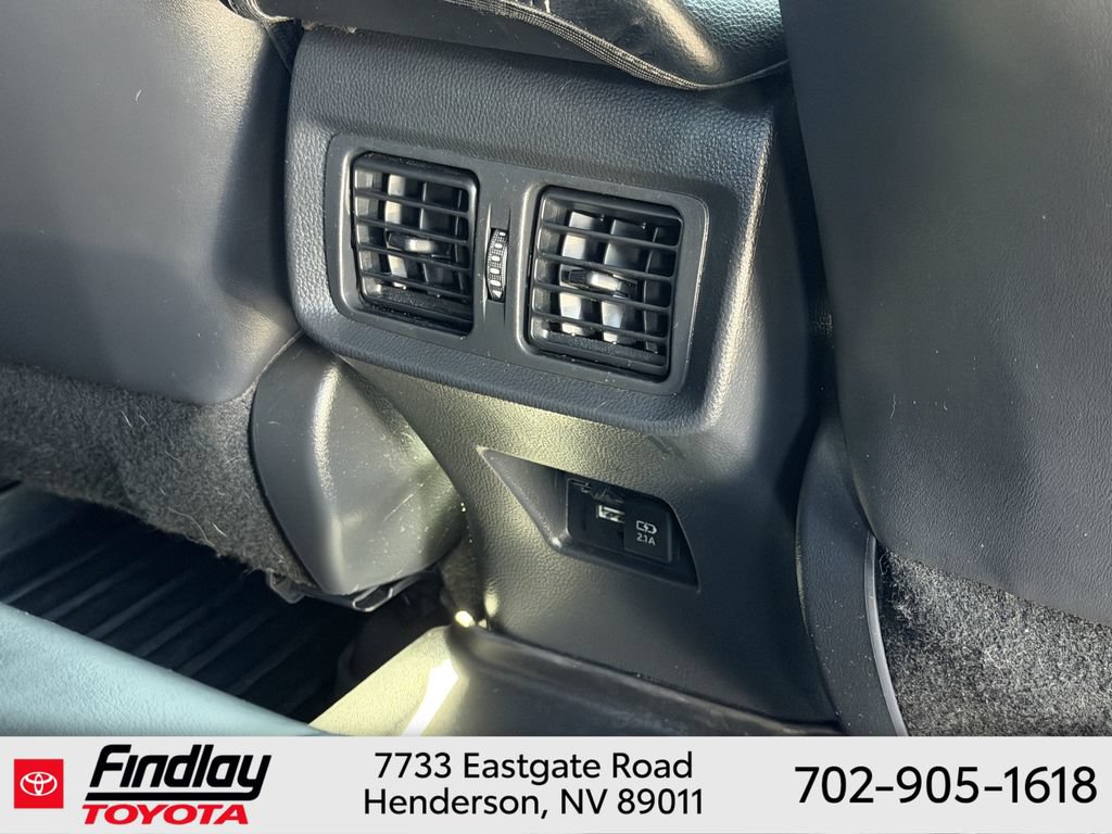 Certified 2021 Toyota Venza XLE w/ Softex Package AWD/4WD image 14