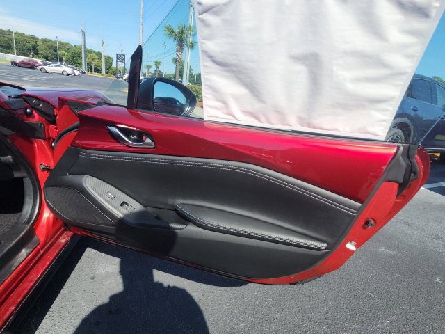 New 2026 MAZDA MX-5 Miata RF Grand Touring RWD image 17