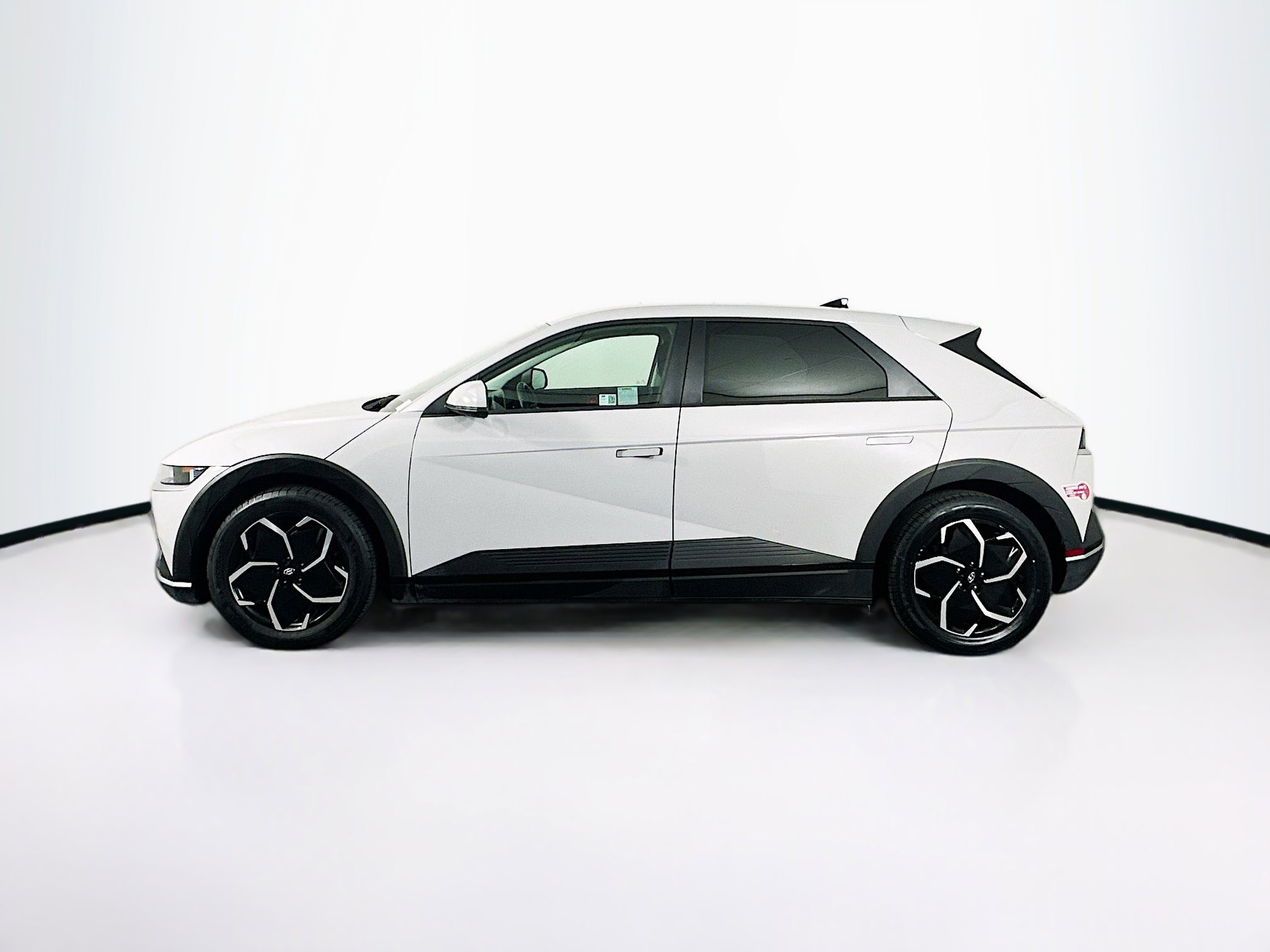 Used 2024 Hyundai Ioniq 5 SEL RWD image 4