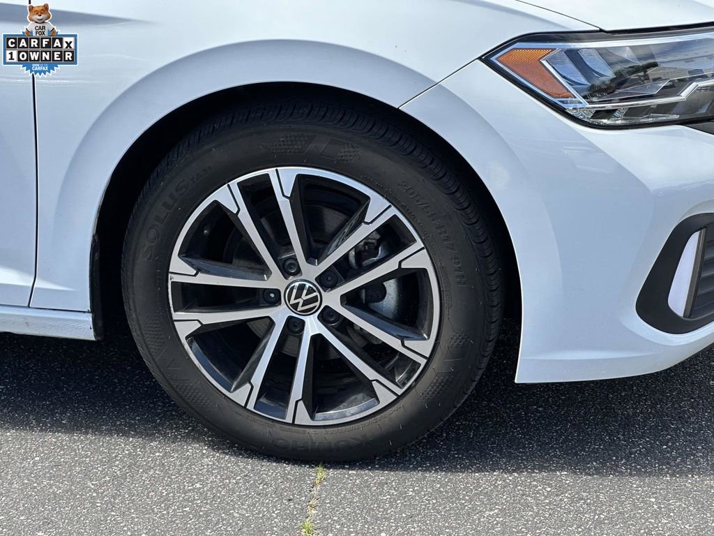 Used 2024 Volkswagen Jetta Sport FWD image 8