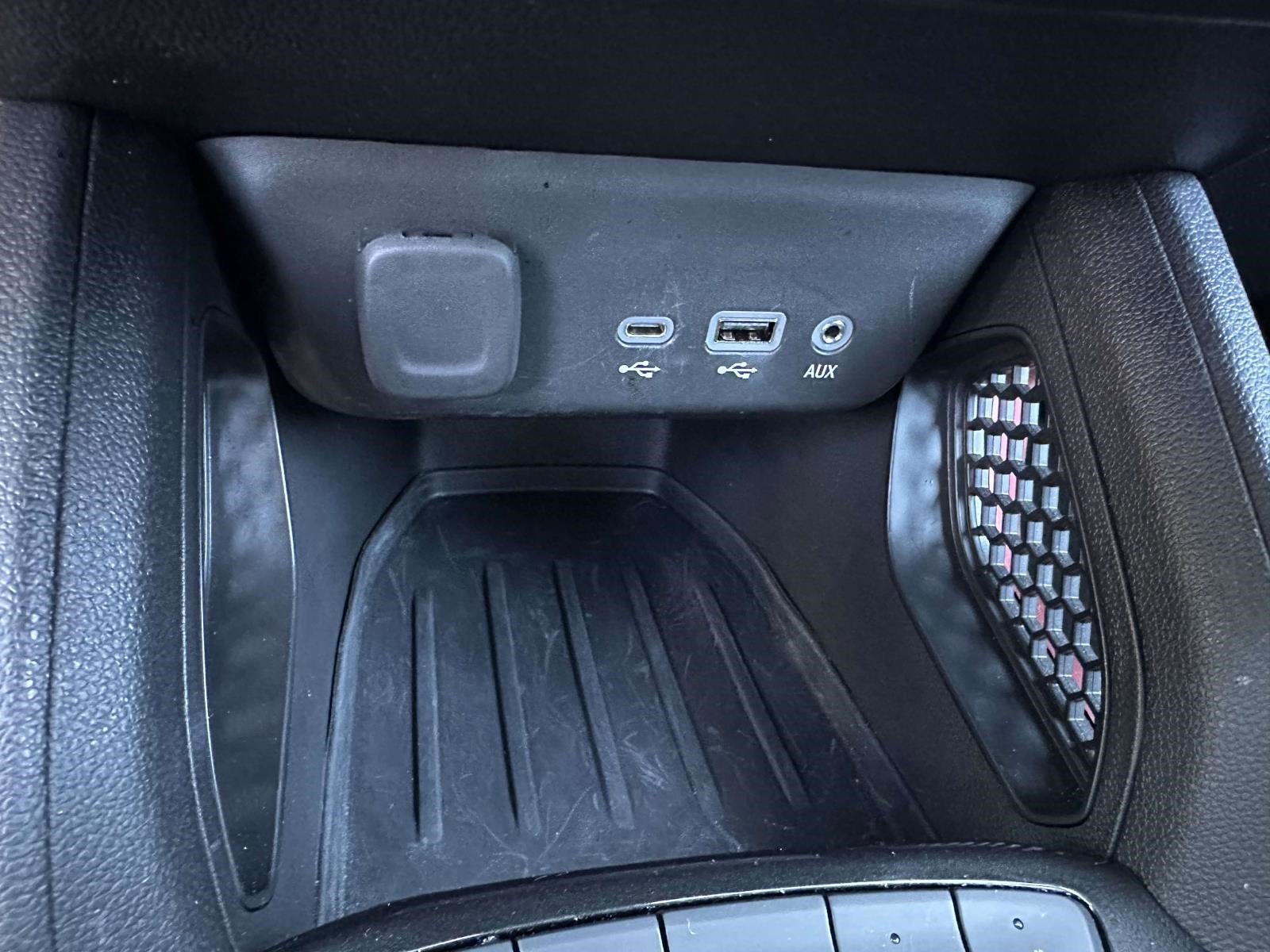 Certified 2023 Chevrolet TrailBlazer RS w/ Convenience Package image 21