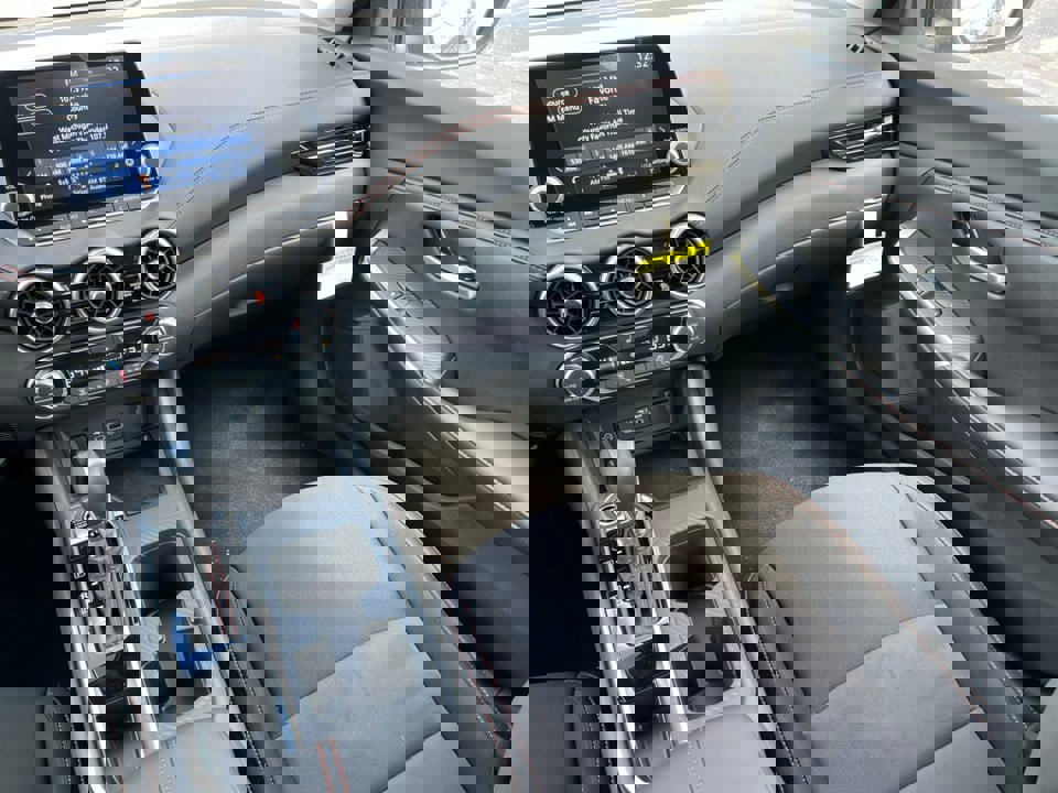 New 2025 Nissan Sentra SR w/ Midnight Edition image 28