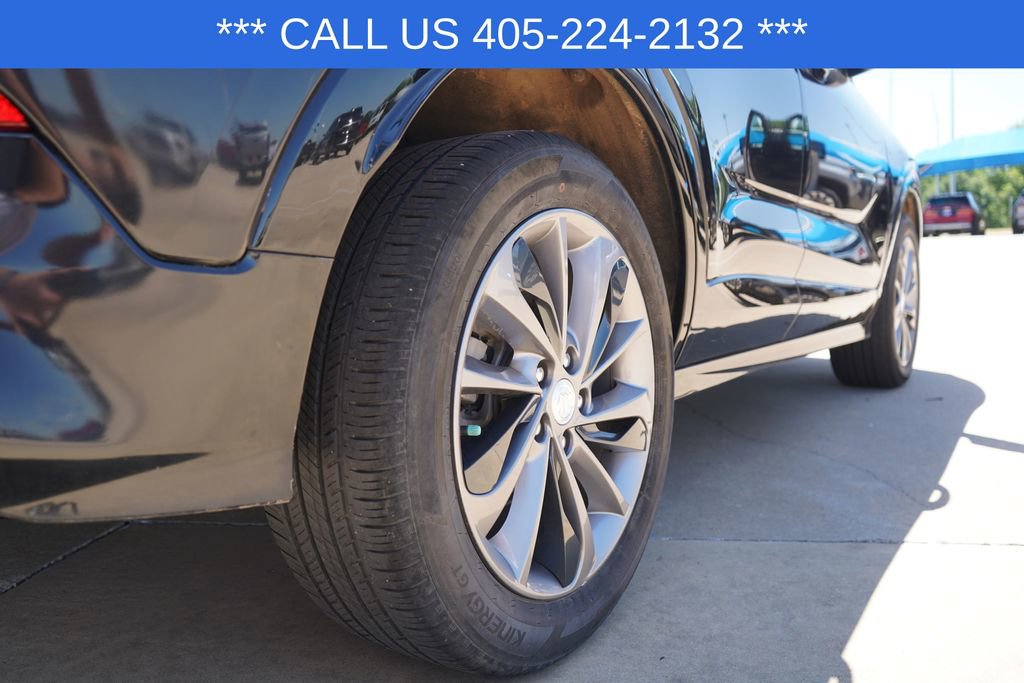Used 2023 Buick Encore GX Select w/ Sport Touring Package FWD image 9