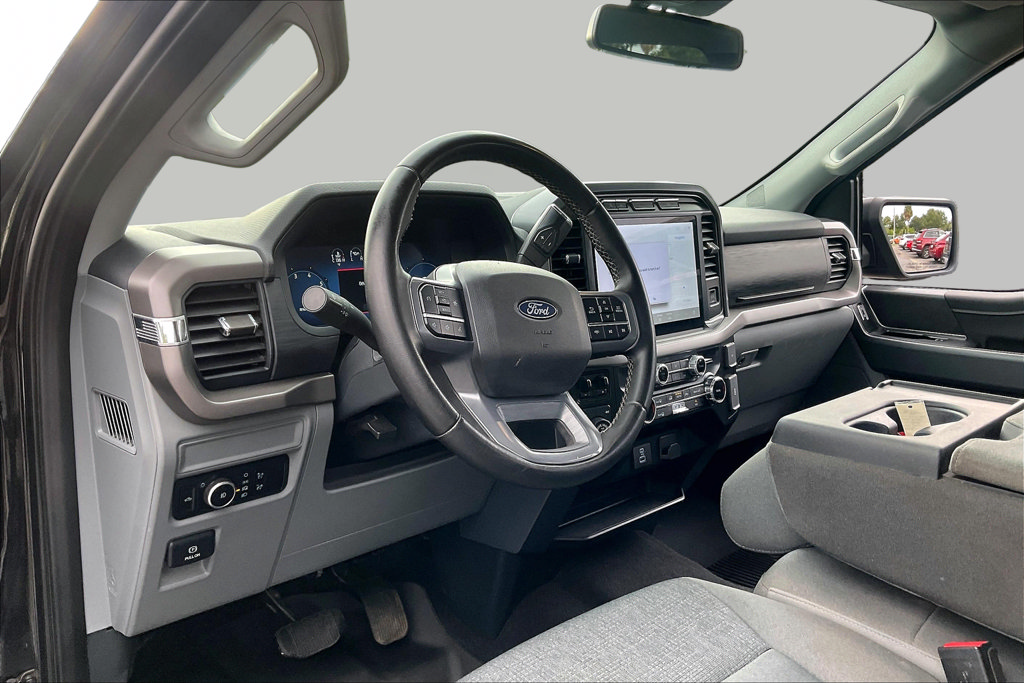 Used 2024 Ford F150 XLT w/ Tow/Haul Package AWD/4WD image 4