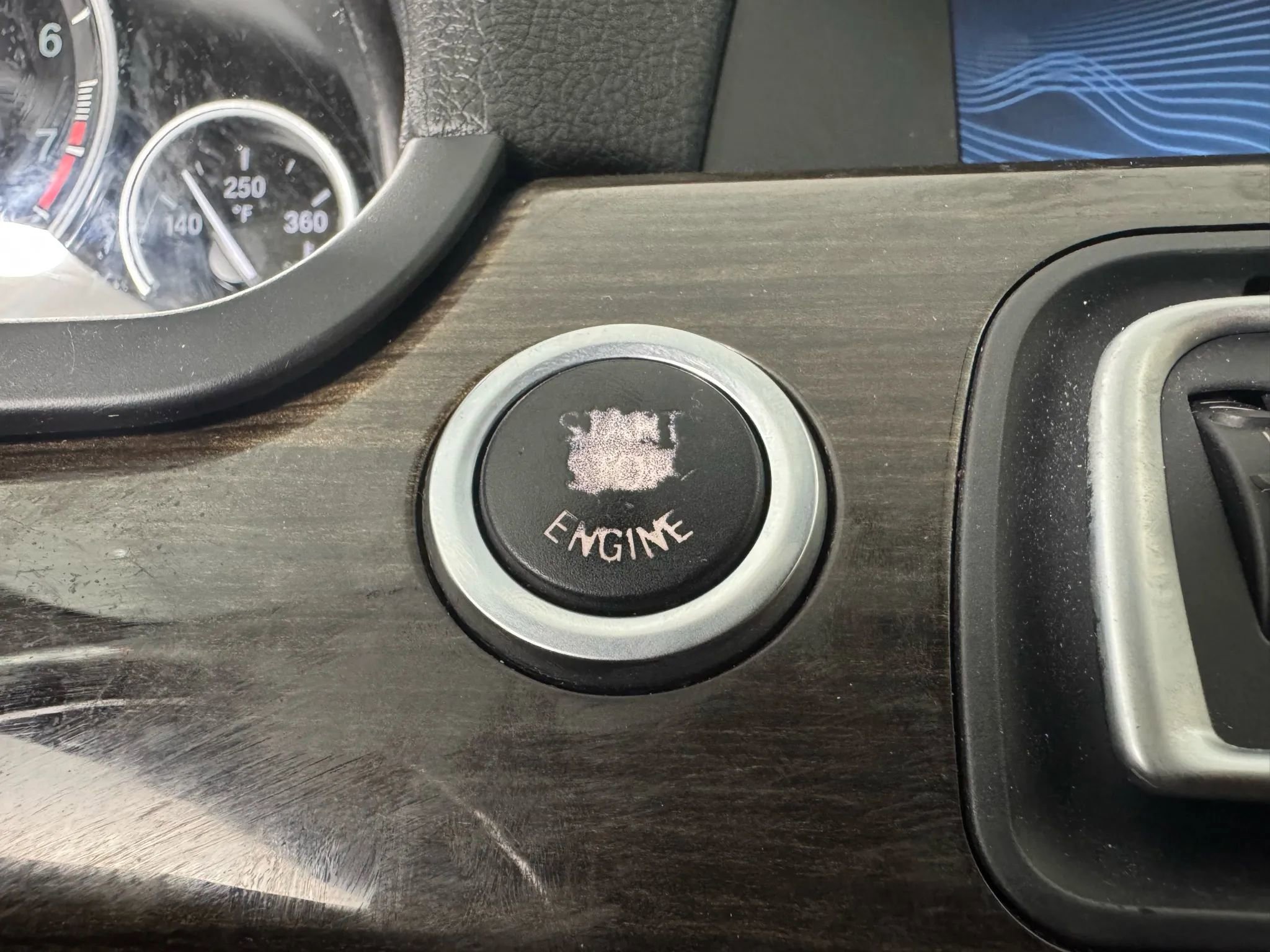 Used 2011 BMW 750Li xDrive image 17