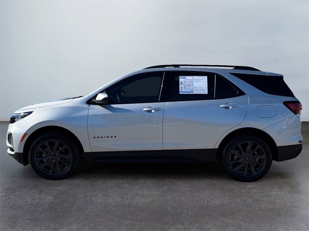 Certified 2022 Chevrolet Equinox RS image 2