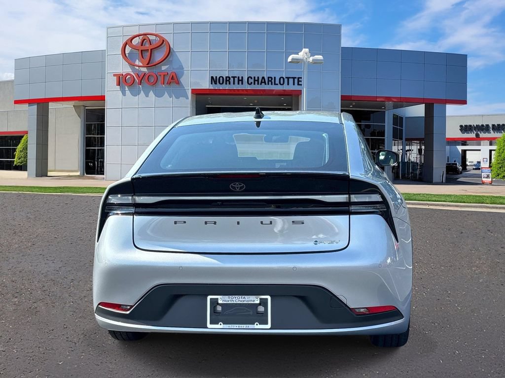 New 2026 Toyota Prius Plug-In Hybrid FWD image 8