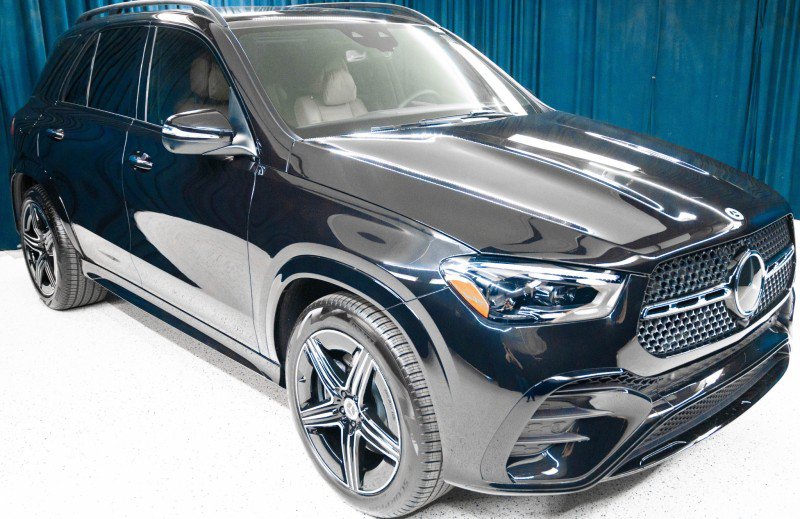 New 2026 Mercedes-Benz GLE 580 4MATIC image 3