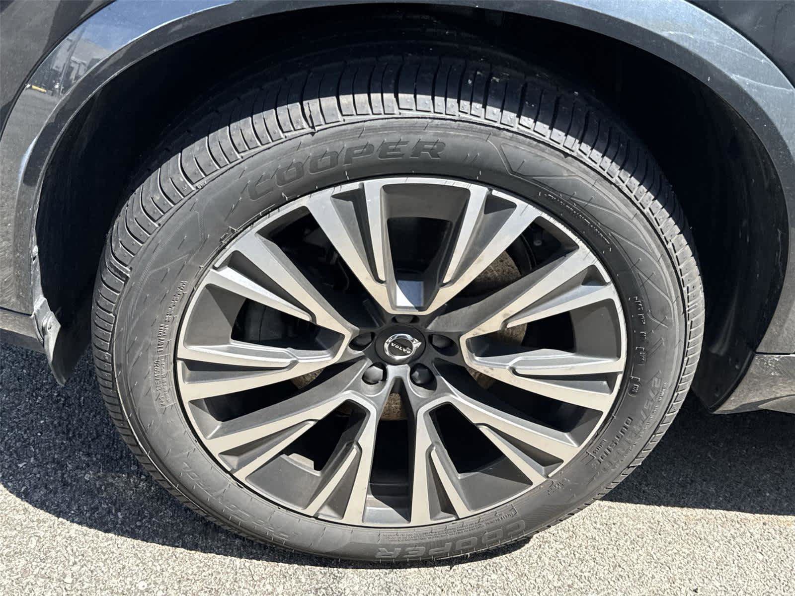 Used 2021 Volvo XC90 T5 Momentum w/ Climate Package AWD/4WD image 7