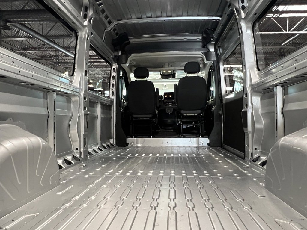 Used 2025 RAM ProMaster 3500 w/ Storage Group image 27