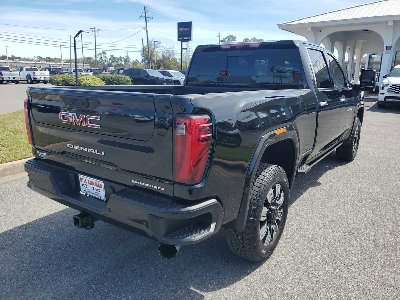 Certified 2025 GMC Sierra 3500 Denali w/ Denali Reserve Package image 6