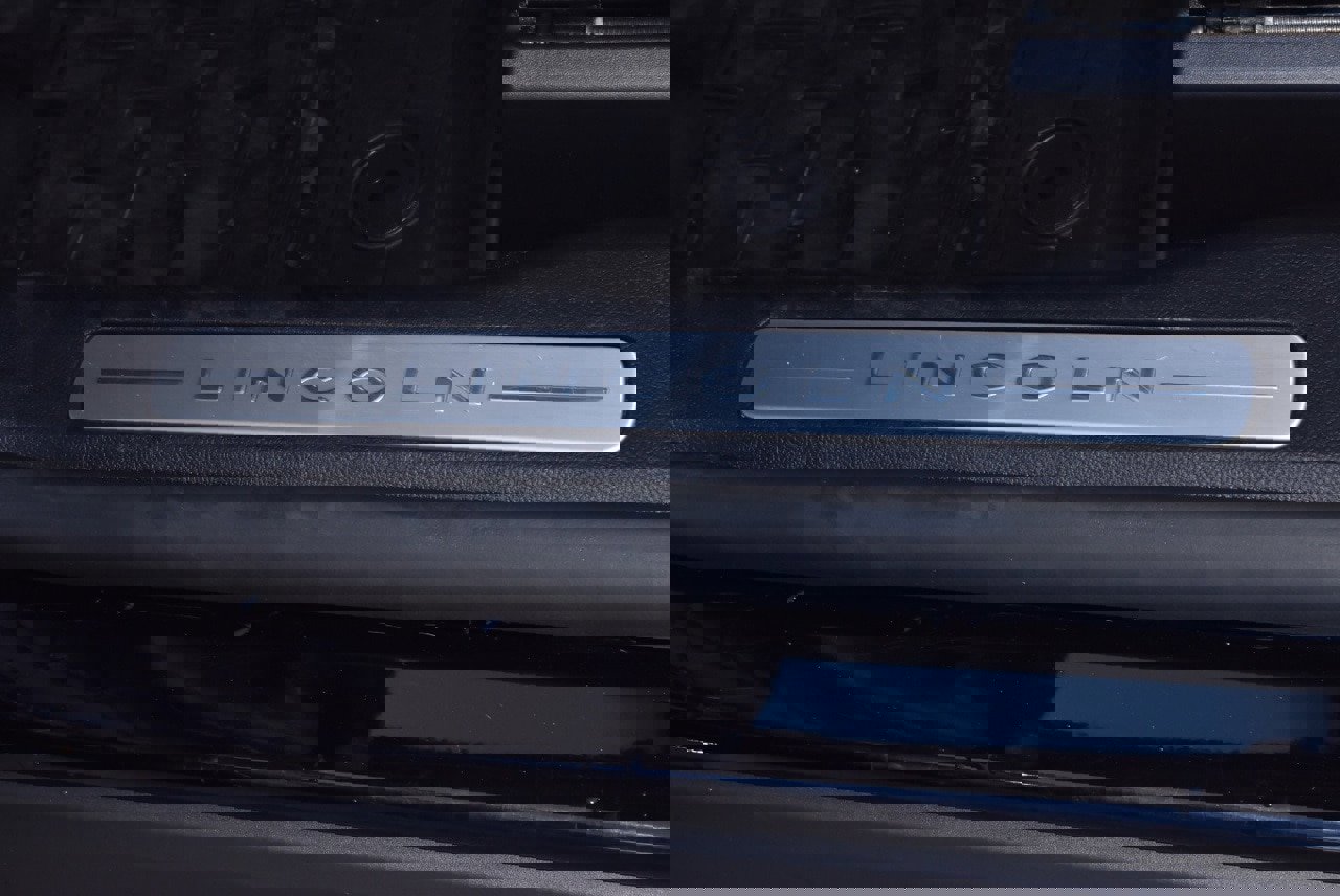 Certified 2025 Lincoln Corsair Grand Touring w/ Equipment Group 301A image 37