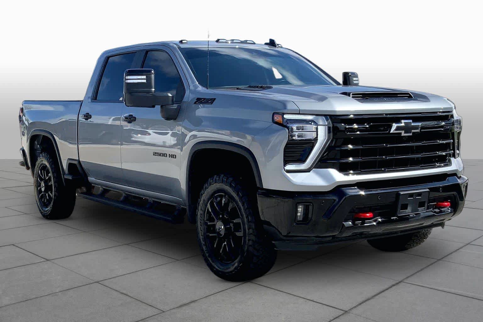 Used 2026 Chevrolet Silverado 2500 LT w/ Trail Boss Package AWD/4WD image 3