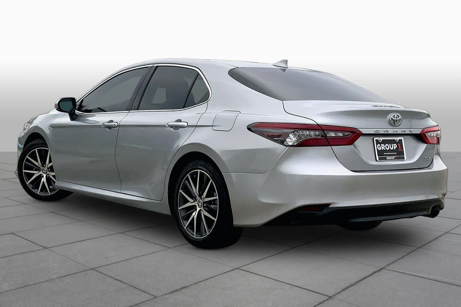 Used 2023 Toyota Camry XLE FWD image 12