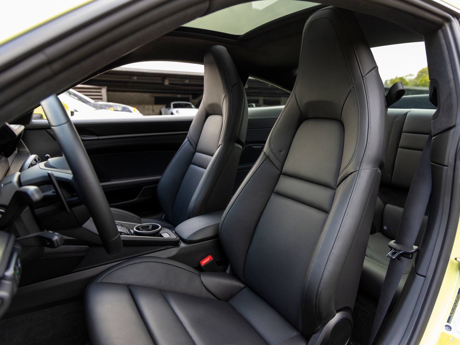Certified 2025 Porsche 911 Carrera 4 GTS AWD/4WD image 5