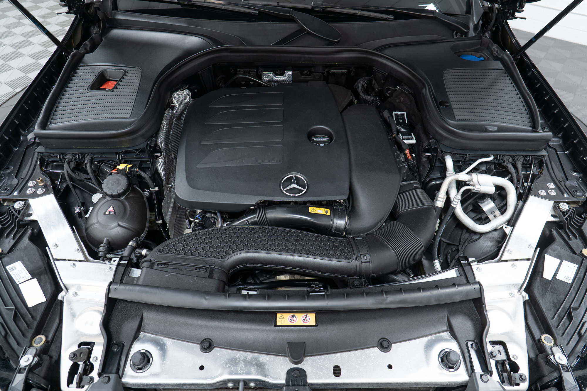 Certified 2022 Mercedes-Benz GLC 300 4MATIC image 9