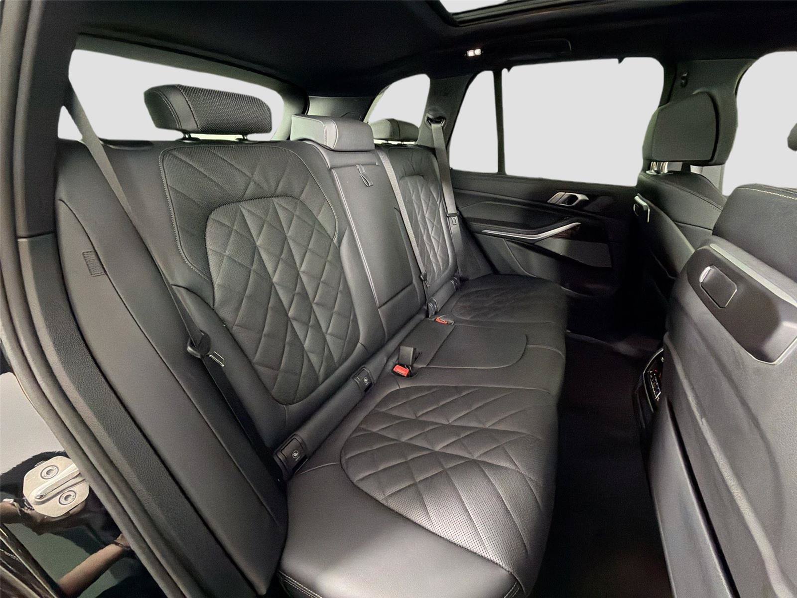 New 2026 BMW X5 sDrive40i w/ Climate Comfort Package RWD image 55