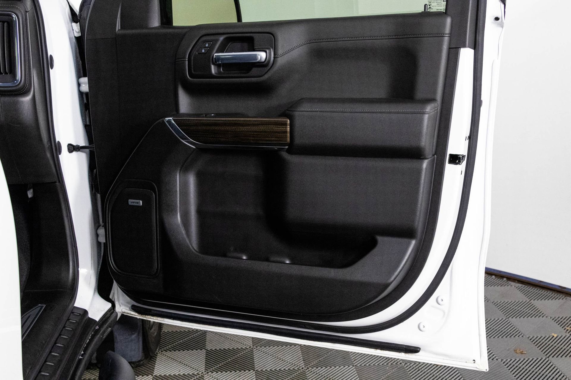 Used 2021 Chevrolet Silverado 1500 RST w/ Redline Edition image 41