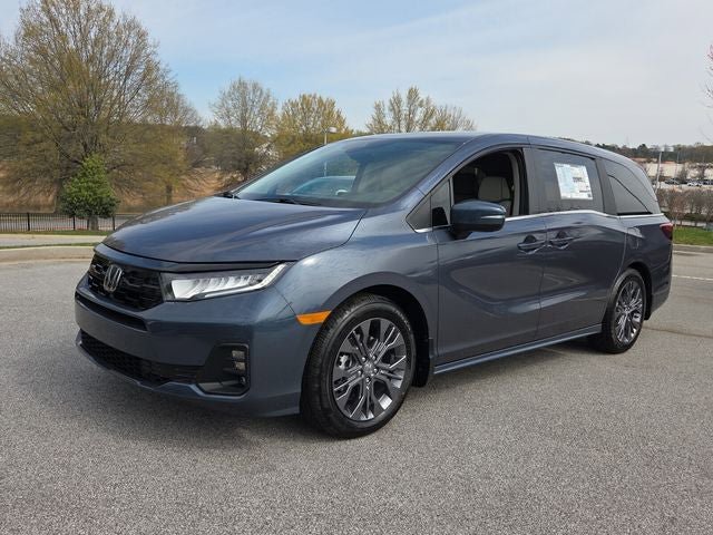 New 2026 Honda Odyssey Touring image 3