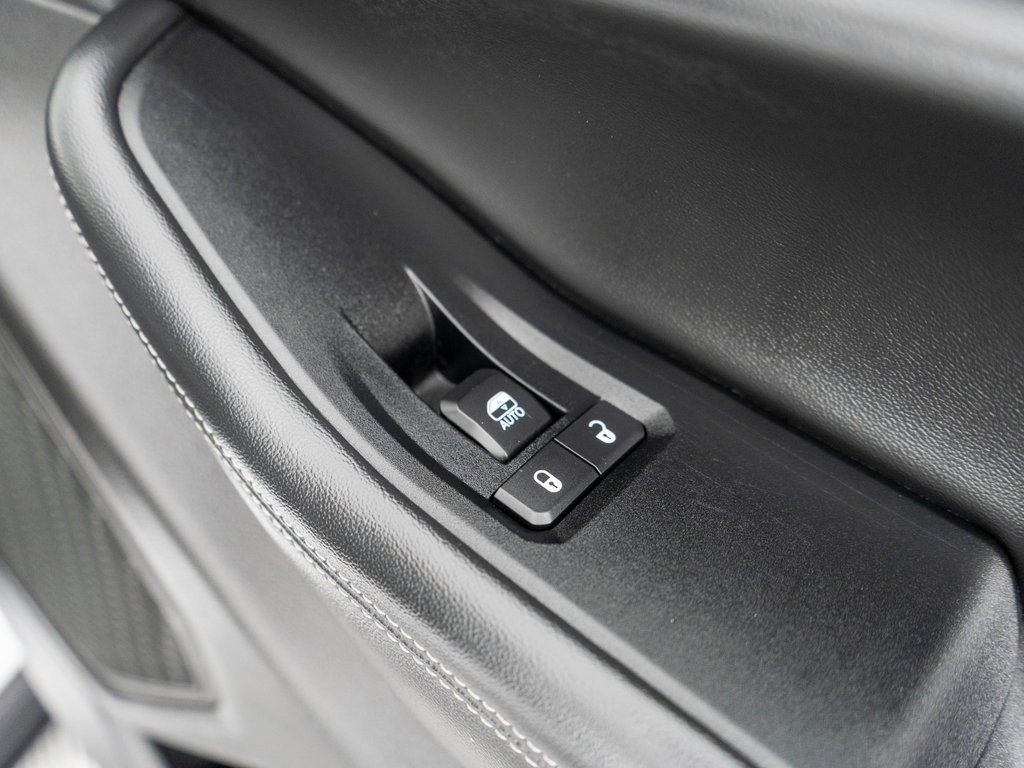 Used 2023 Jeep Grand Cherokee Limited image 9