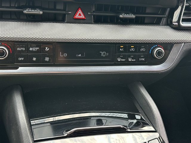 Used 2023 Kia Sportage LX AWD/4WD image 27