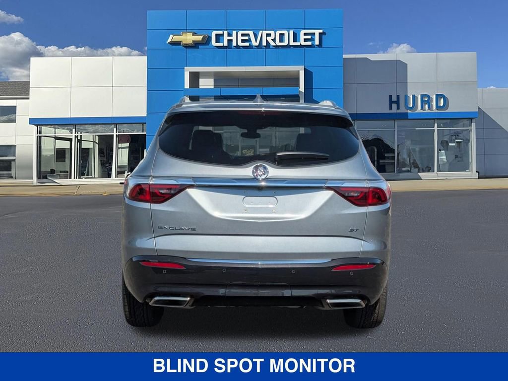 Used 2023 Buick Enclave Essence w/ Experience Buick Package image 5