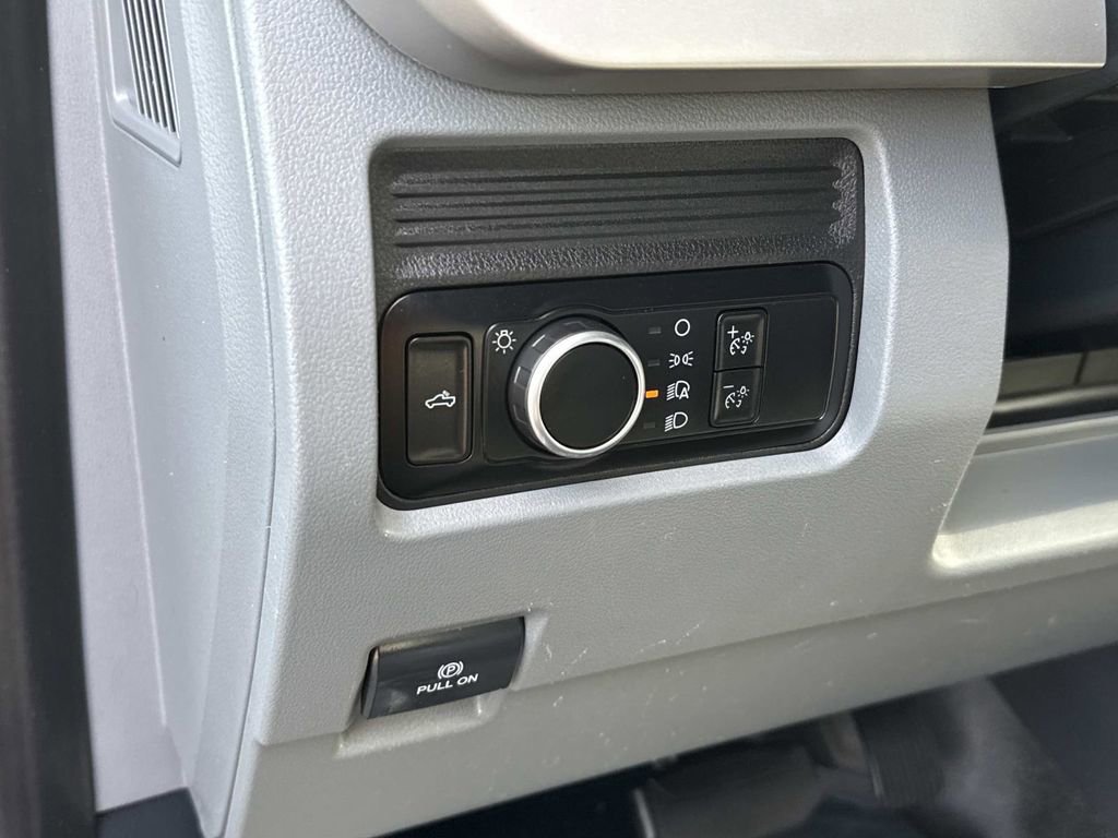 Used 2023 Ford F350 XL RWD image 19