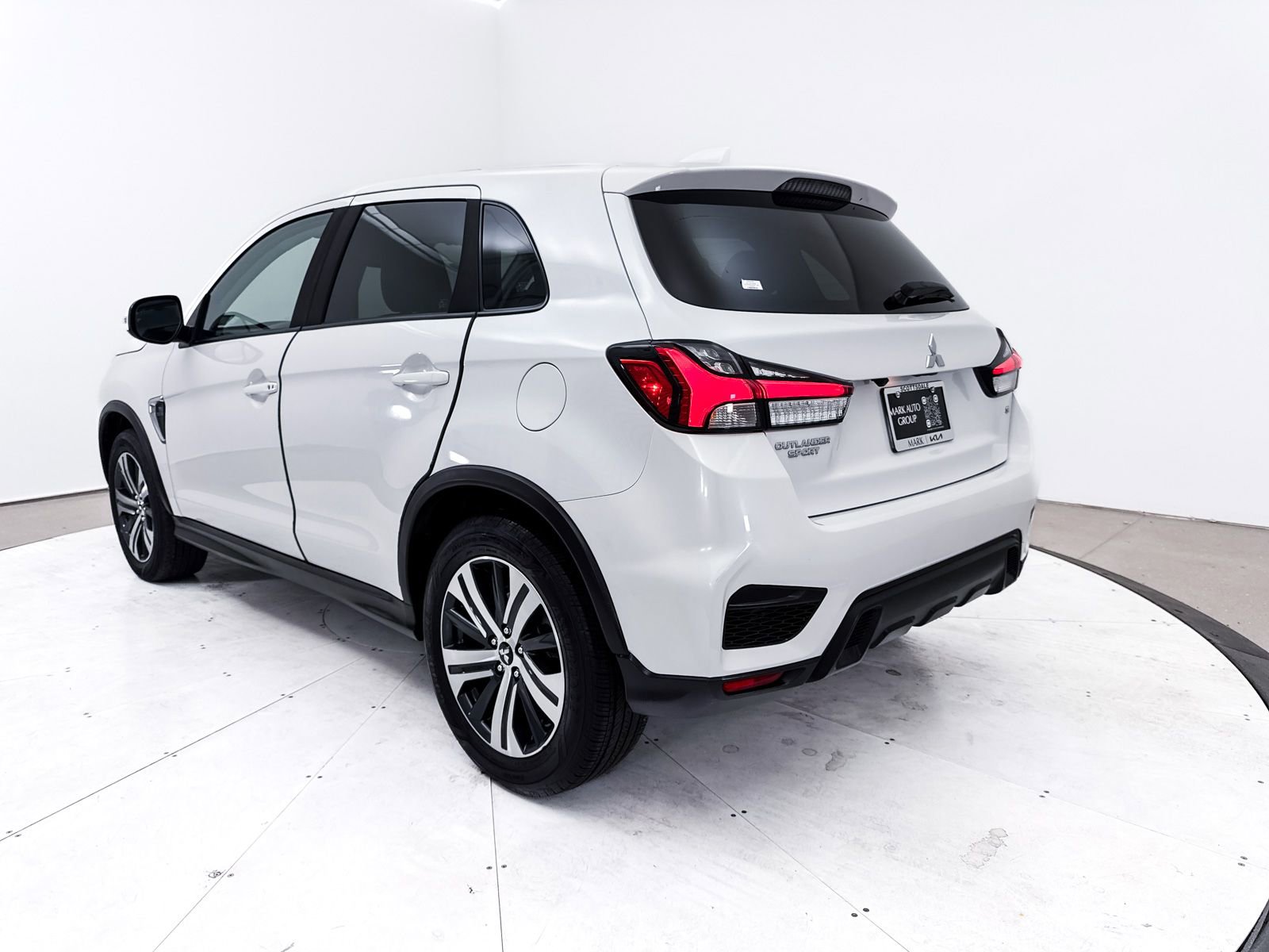 Used 2021 Mitsubishi Outlander Sport SE image 13