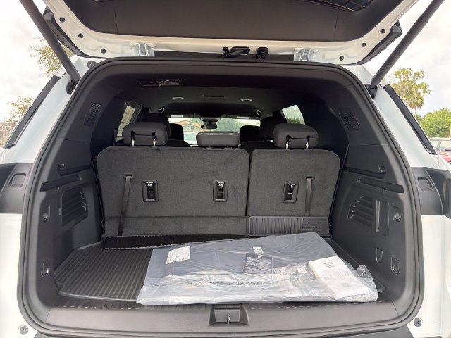 New 2026 Chevrolet Traverse LT FWD image 11