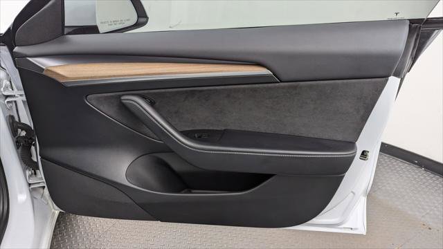 Used 2023 Tesla Model 3 Standard Range RWD image 21