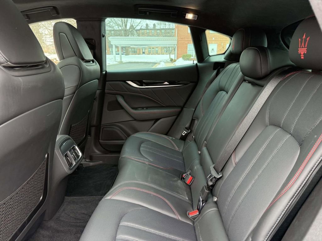 Used 2022 Maserati Levante Modena image 15