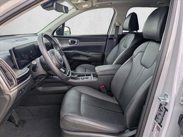 Used 2025 Kia Sorento X-Line EX image 17