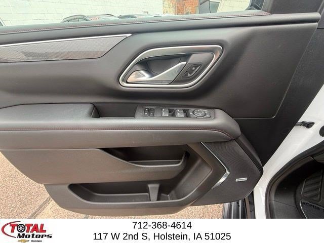 Used 2023 Chevrolet Suburban RST AWD/4WD image 19