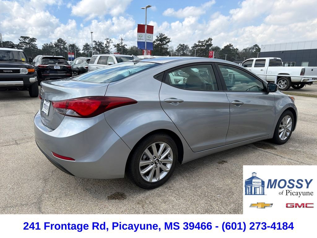 Used 2015 Hyundai Elantra SE w/ Option Group 02 image 6