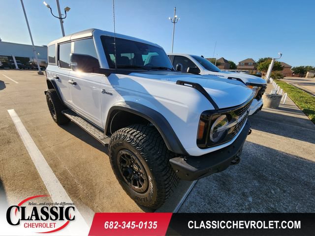 Used 2024 Ford Bronco Wildtrak AWD/4WD video 1
