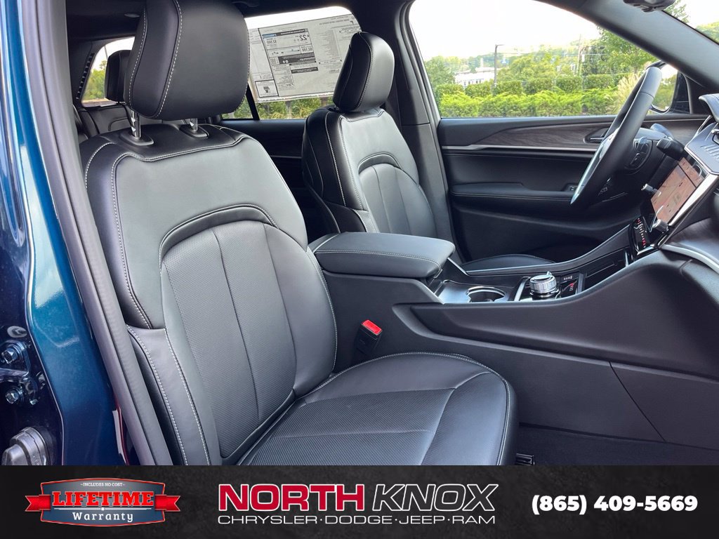 New 2027 Jeep Grand Cherokee Limited AWD/4WD image 29